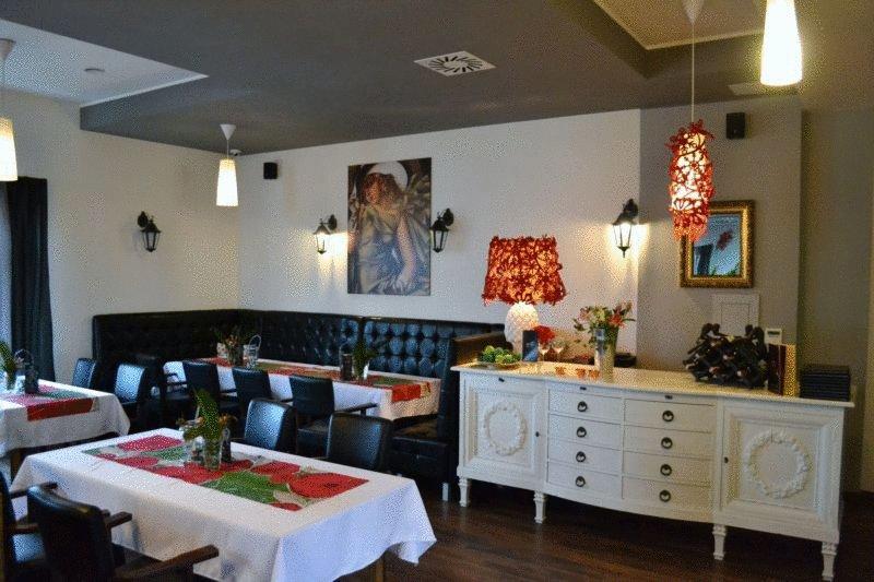 Hotel Graffit Swiebodzin Bagian luar foto