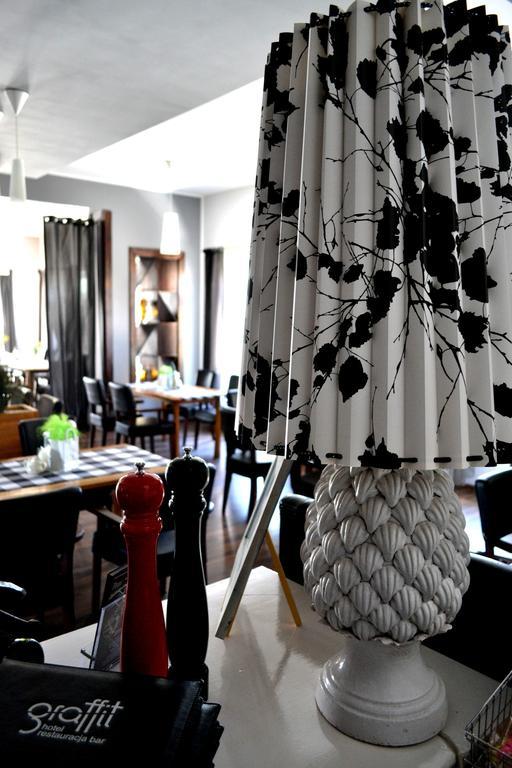 Hotel Graffit Swiebodzin Bagian luar foto